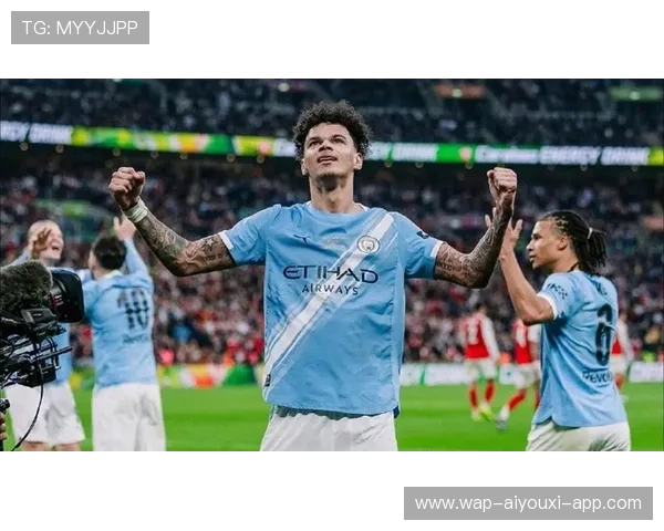 曼城继续巩固霸主地位，冲击联赛杯冠军